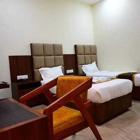 Unnati Stay Inn Vijayapura Bijāpur Exterior foto