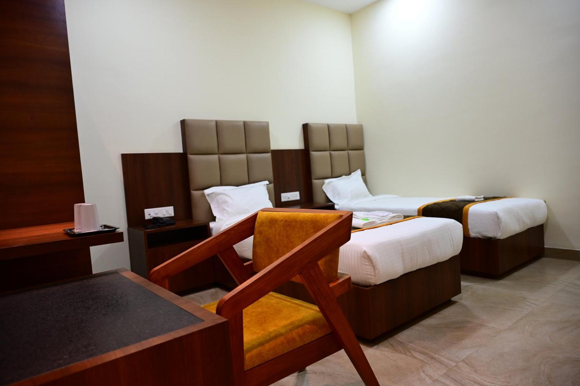 Unnati Stay Inn Vijayapura Bijāpur Exterior foto