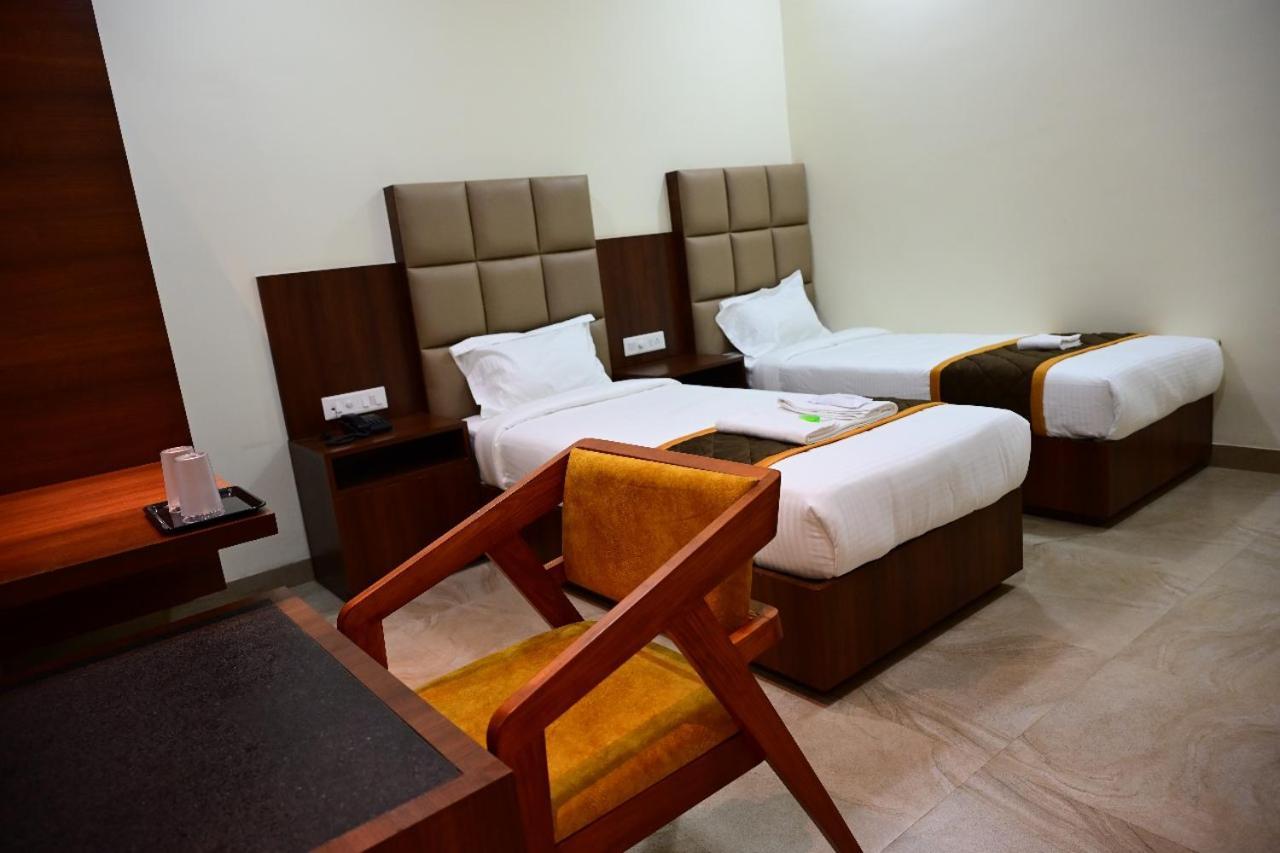 Unnati Stay Inn Vijayapura Bijāpur Exterior foto