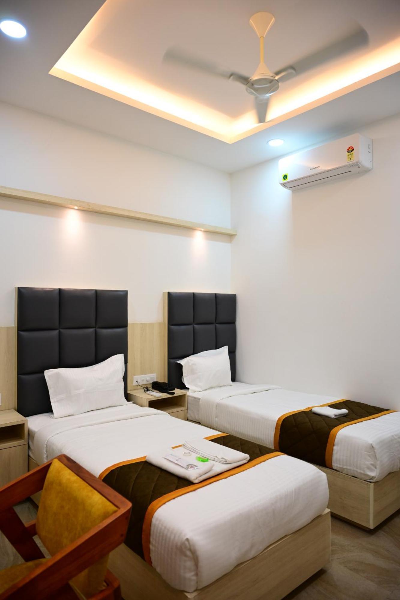 Unnati Stay Inn Vijayapura Bijāpur Exterior foto