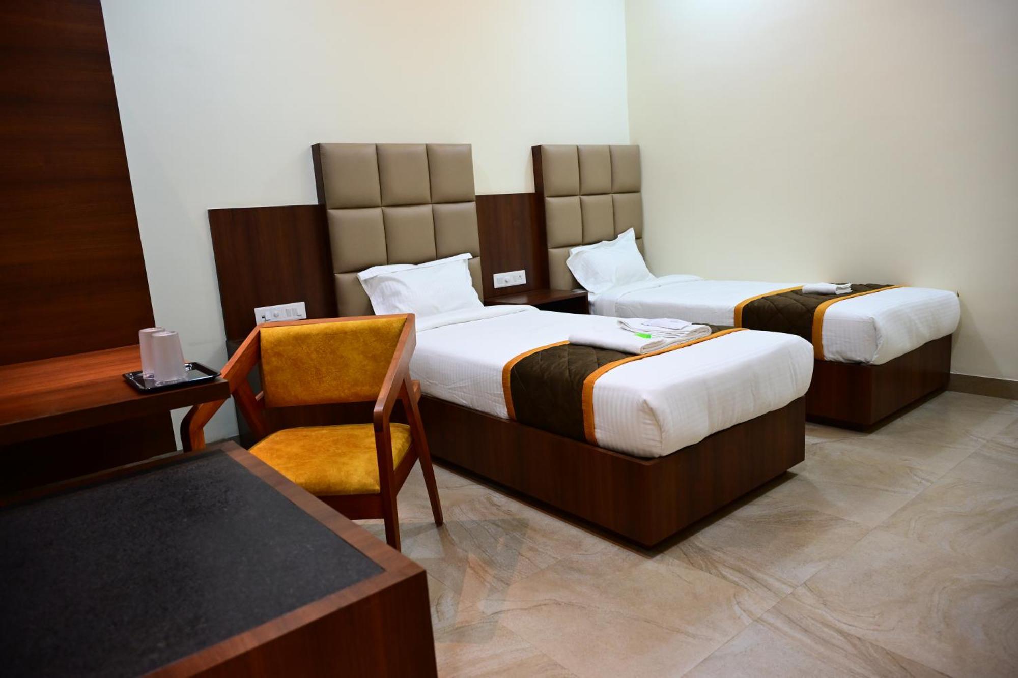 Unnati Stay Inn Vijayapura Bijāpur Exterior foto